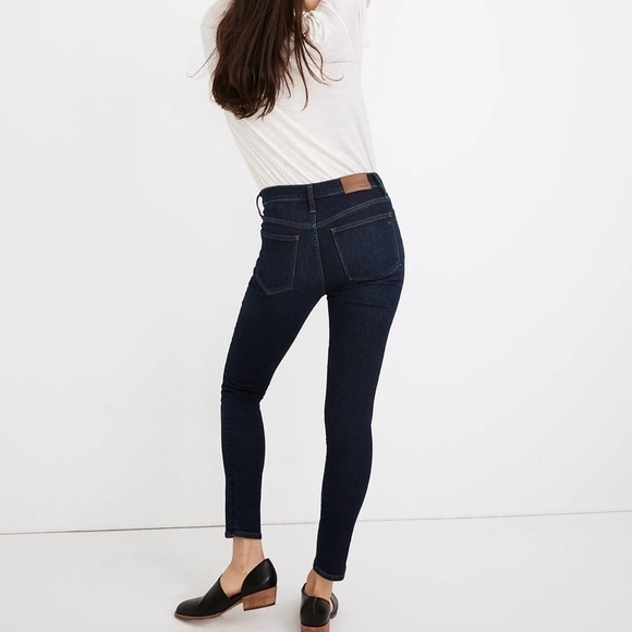 MADEWELL 9" Mid-Rise Skinny Jeans in Orland Wash: TENCEL Denim Edition - Picture 3 of 12